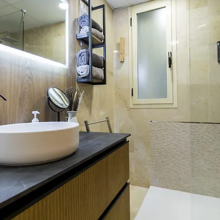 Daire Alfonso - 1 Plaza De Parking Gratuita En De 4 Y 7 Huespedes