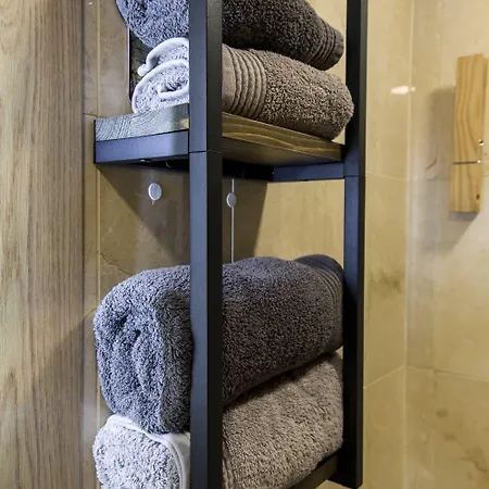 Appartamento Alfonso - 1 Plaza De Parking Gratuita En De 4 Y 7 Huéspedes Saragozza