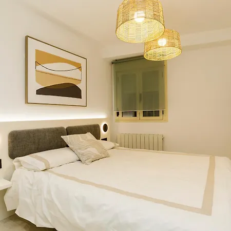 Alfonso - 1 Plaza De Parking Gratuita En De 4 Y 7 Huéspedes *