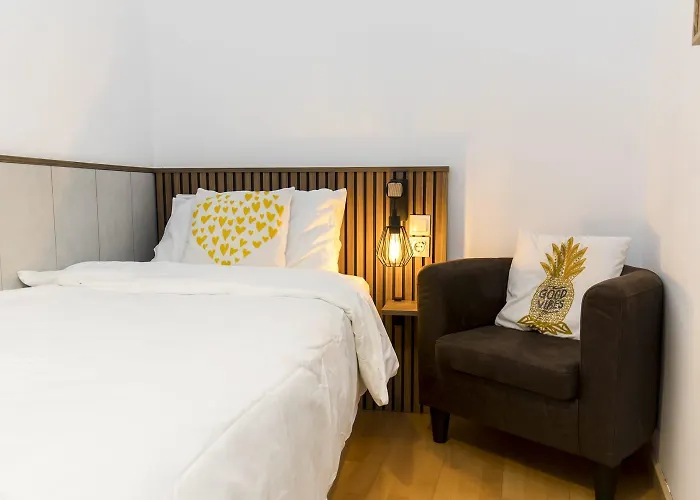 Familiar Independiente Junto Al Pilar - Alfonso Lejlighed Zaragoza